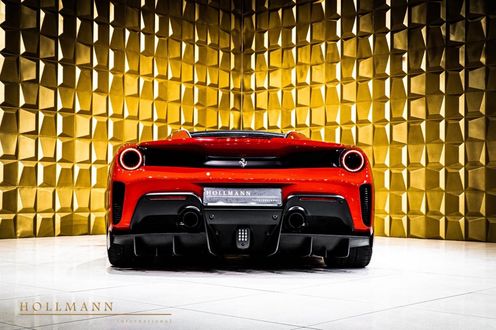 Thiết kế đu&ocirc;i si&ecirc;u xe Ferrari 488 Pista Spider