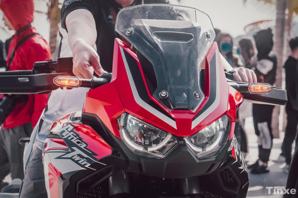 Bộ đèn full LED tuyệt đẹp trên Honda Africa Twin 1100L 2020 Bộ đèn full LED tuyệt đẹp trên Honda Africa Twin 1100L 2020