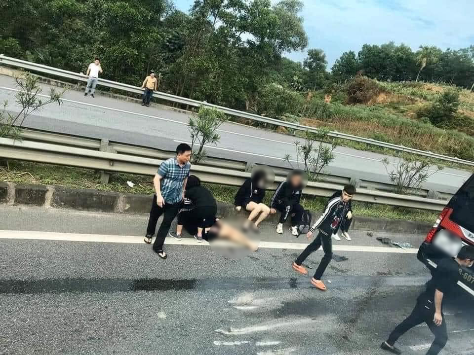 Vụ tai nạn còn khiến 7 người bị thương, đang được điều trị tại bệnh viện