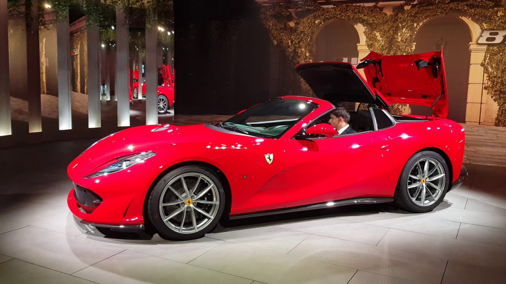 Phiên bản mui trần của  Ferrari 812 Superfast đã có 2 chiếc tại Việt Nam đang được một công ty nhập khẩu tư nhân chuẩn bị mang về nước