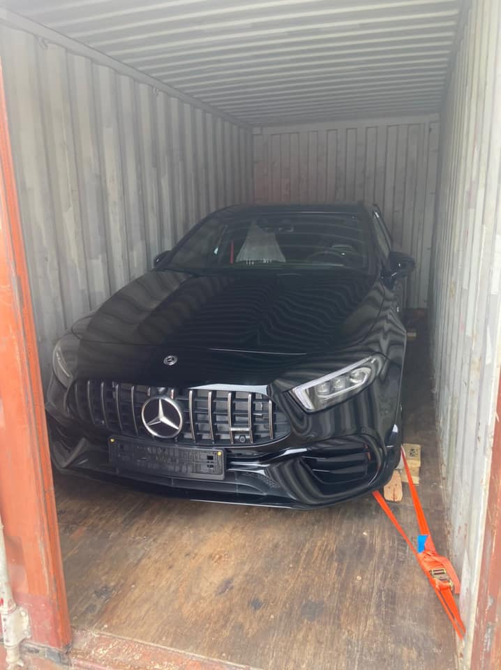 Khui c&ocirc;ng chiếc Mercedes-AMG A45 S với trang bị động cơ 2.0L, 4 xi-lanh uy lực bậc nhất thế giới đầu ti&ecirc;n về Việt Nam