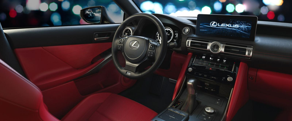 Nội thất b&ecirc;n trong Lexus IS 2021