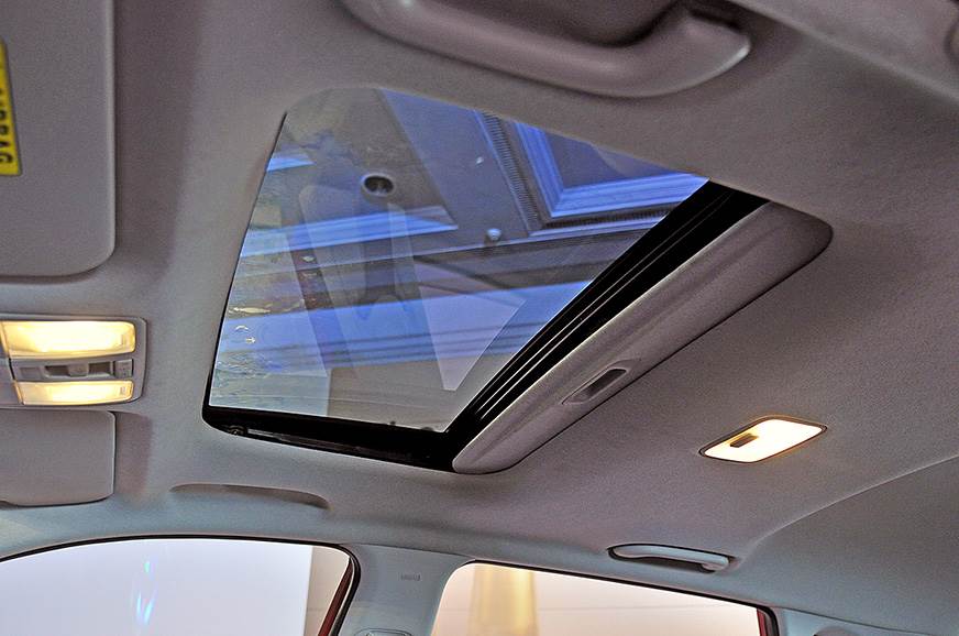 Cửa sổ trời của Hyundai i20 2021 Cửa sổ trời của Hyundai i20 2021