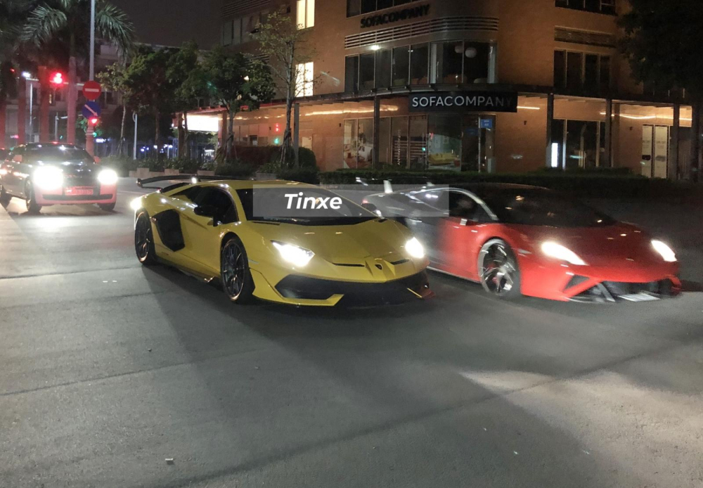 Lamborghini Aventador SVJ di chuyển cùng Lamborghini Gallardo LP560-4 độ body kit giới hạn Squadra Corse