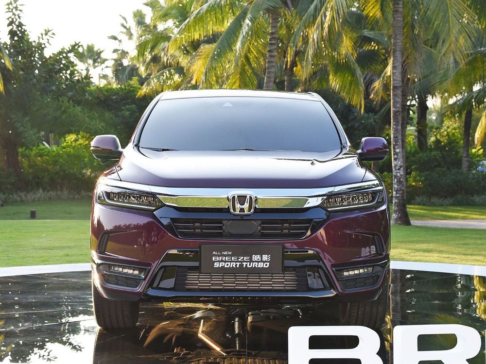 Thiết kế đầu xe của Honda Breeze Thiết kế đầu xe của Honda Breeze