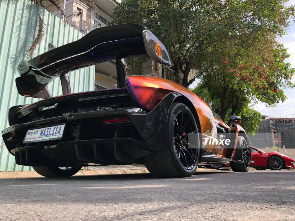 C&ograve;n gi&aacute; lăn b&aacute;nh cho Ferrari 488 Pista Spider c&oacute; thể tr&ecirc;n 32 tỷ đồng