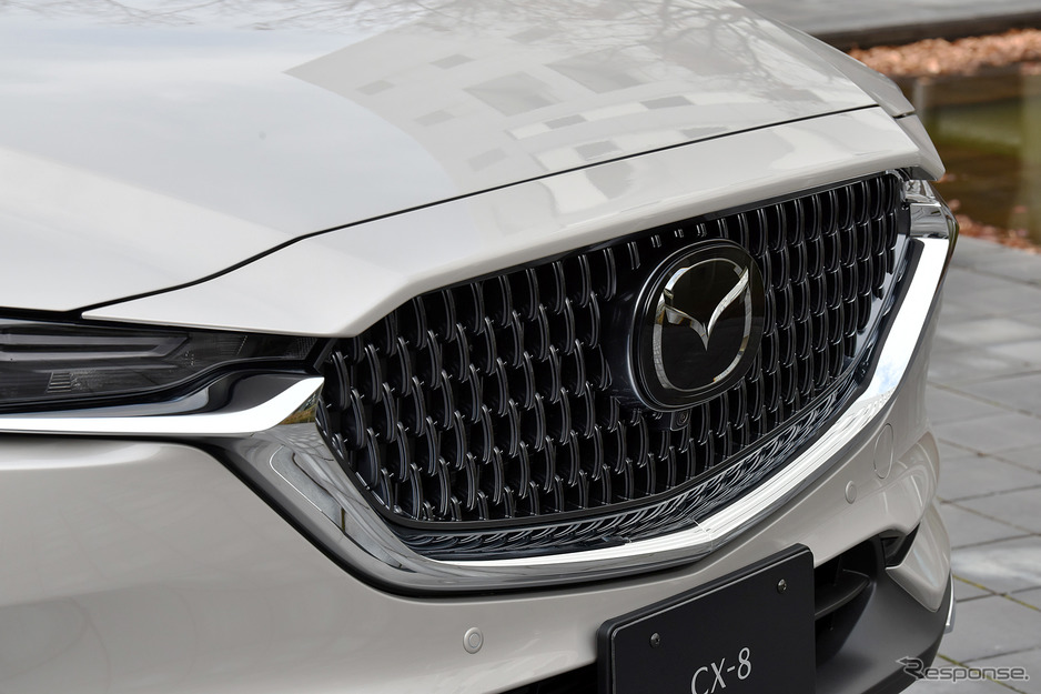 Lưới tản nhiệt mới của Mazda CX-8 2021