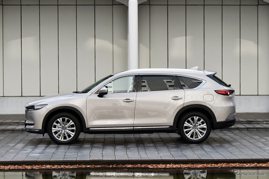 Mazda CX-8 2021 còn được nâng cấp cả hộp số
