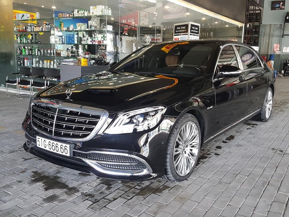 Diện mạo đầu xe của Mercedes-Maybach S450 4Matic biển ngũ qu&yacute; 6