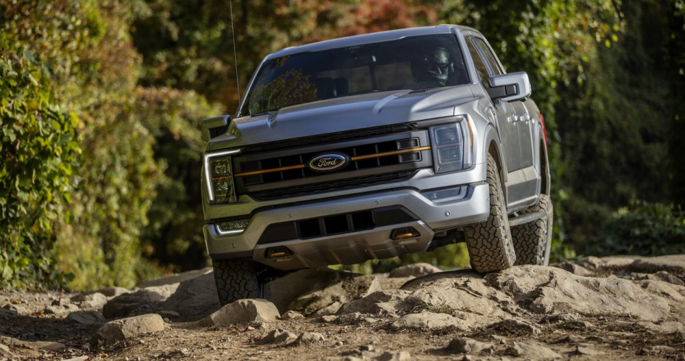 Cận cảnh đầu xe của Ford F-150 Tremor 2021