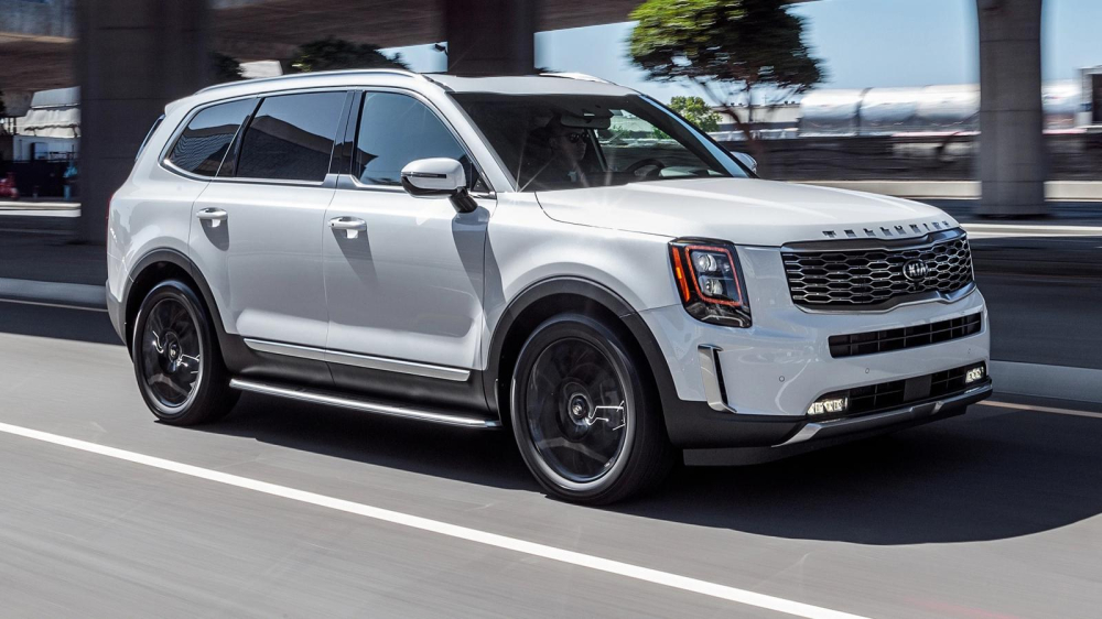 Những chiếc Kia Telluride mới được đưa l&ecirc;n t&agrave;u c&oacute; thể l&agrave; một phần nguy&ecirc;n nh&acirc;n khiến MV Golden Ray bị lật