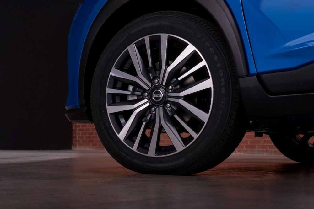 Nissan Kicks 2021 sẽ cạnh tranh với Kia Seltos và Hyundai Kona