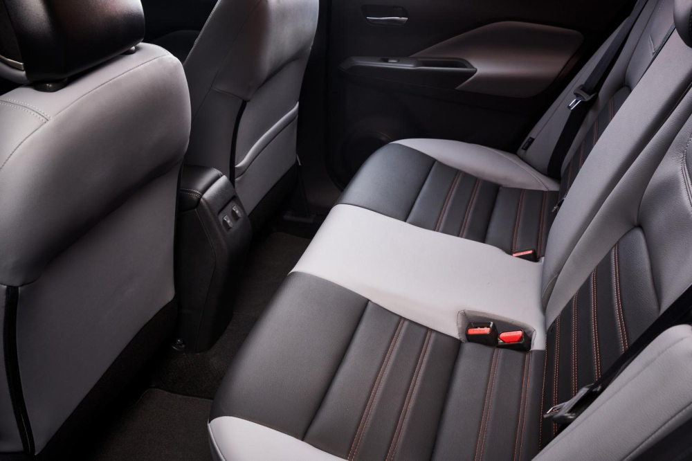 Hàng ghế sau của Nissan Kicks 2021