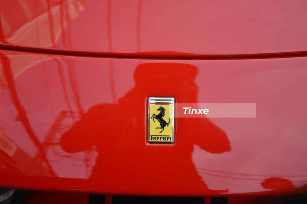 488 Pista Spider chính là siêu xe mui trần Ferrari mạnh nhất tại Việt Nam hiện nay