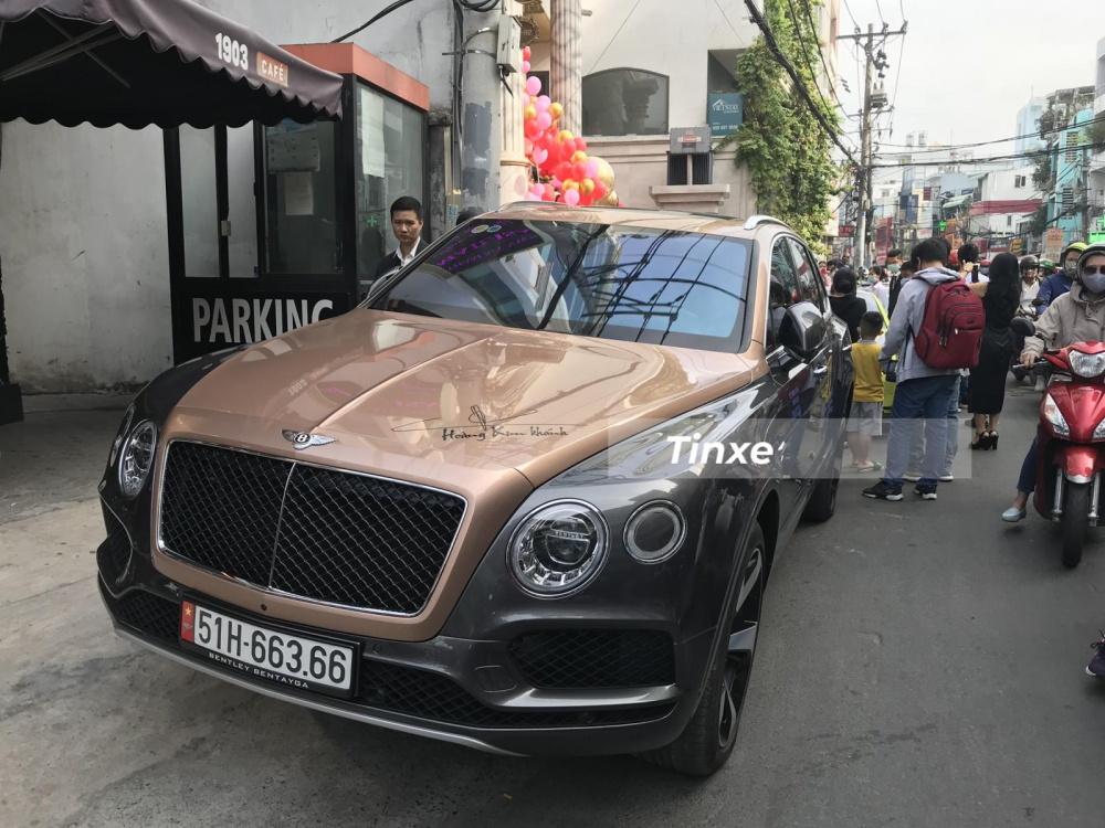SUV si&ecirc;u sang Bentley Bentayga V8 của Ho&agrave;ng Kim Kh&aacute;nh