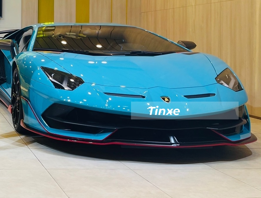 Còn đây là màu sơn xanh Blu Glauco của Lamborghini Aventador SVJ Coupe đầu tiên về Việt Nam Còn đây là màu sơn xanh Blu Glauco của Lamborghini Aventador SVJ Coupe đầu tiên về Việt Nam