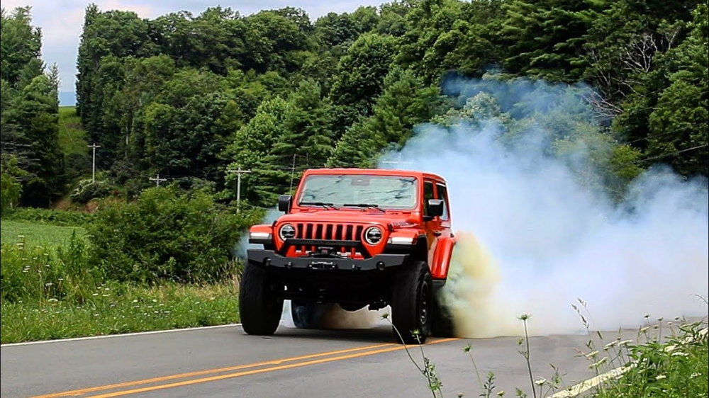 Chiếc Jeep Wrangler độ này có khả năng tăng tốc đáng kinh ngạc, không thua kém bất cứ chiếc SUV nào khác