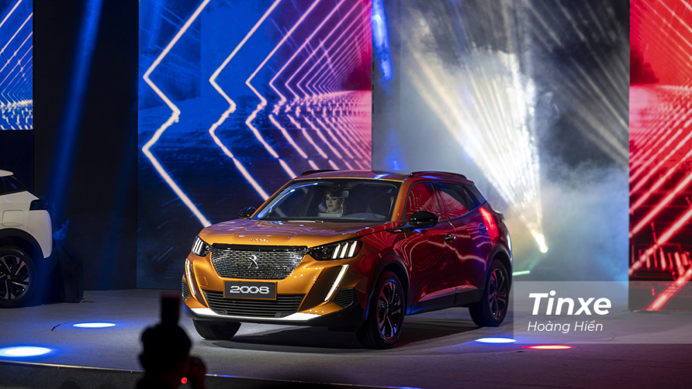 Peugeot 2008 chính thức được ra mắt tại Việt Nam. Peugeot 2008 chính thức được ra mắt tại Việt Nam.