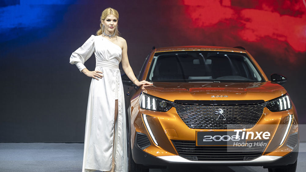 Peugeot 2008 khá nổi bật với các công nghệ an toàn chủ động. Peugeot 2008 khá nổi bật với các công nghệ an toàn chủ động.