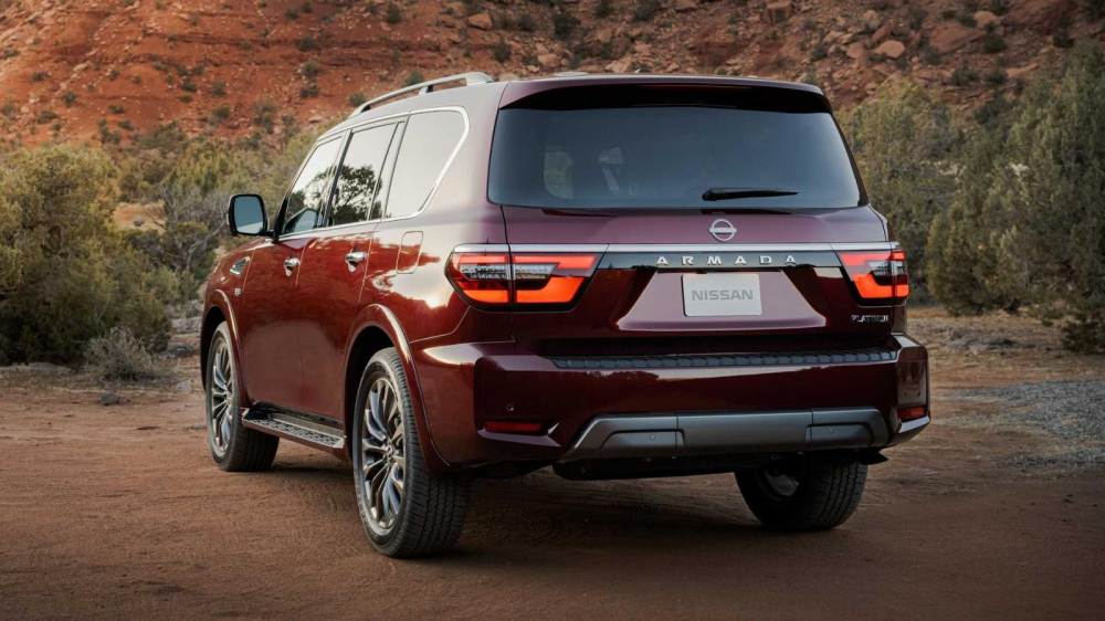 Nissan Armada 2021 nh&igrave;n từ ph&iacute;a sau