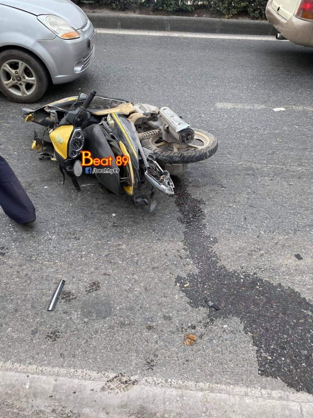 Chiếc xe máy bị hư hỏng nặng sau vụ tai nạn Chiếc xe máy bị hư hỏng nặng sau vụ tai nạn