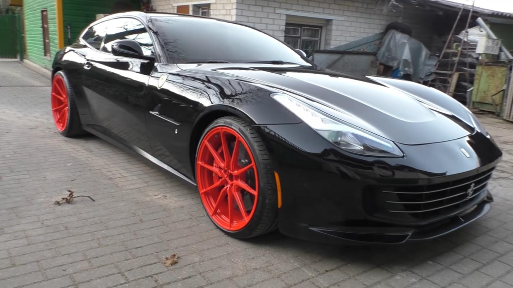 Bộ dạng chiếc&nbsp;Ferrari GTC4Lusso sau khi sửa chữa