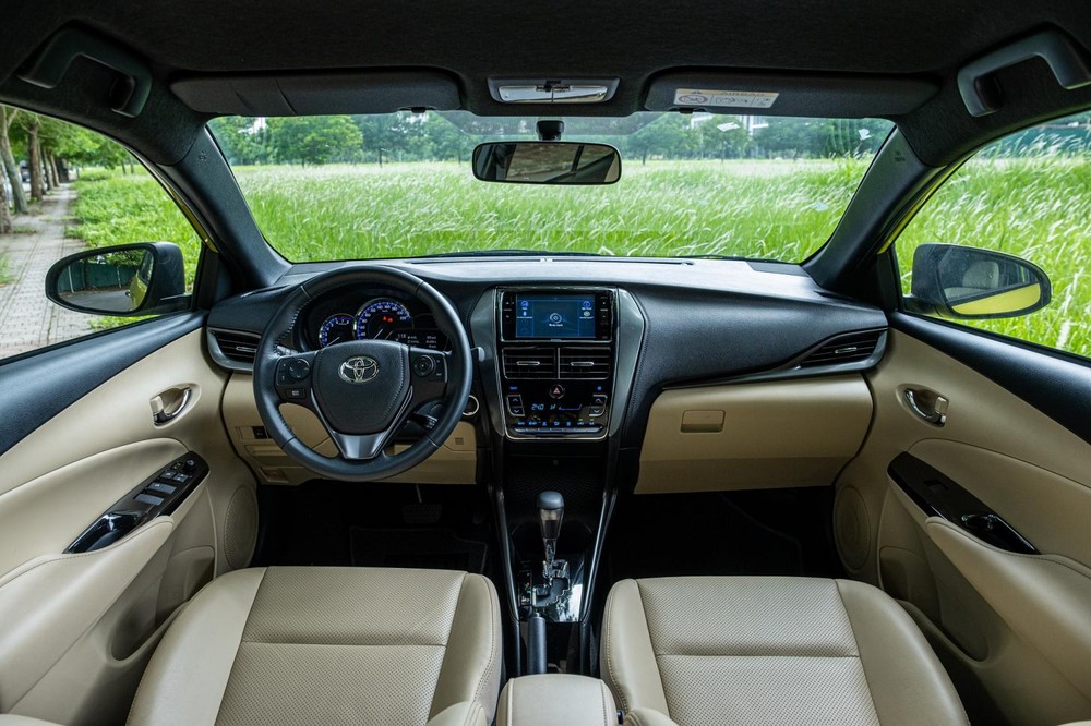 Nội thất bên trong Toyota Yaris 2020 tại Việt Nam