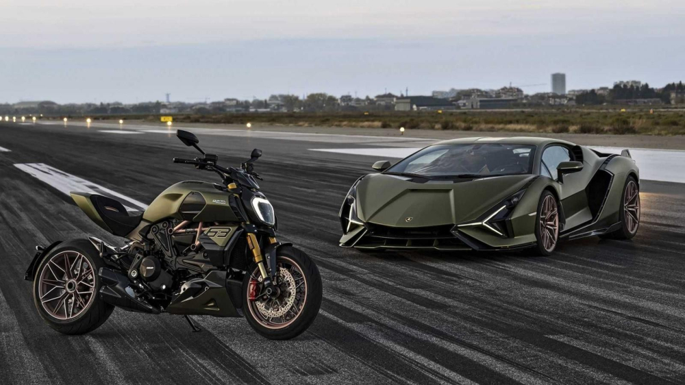 Lamborghini v&agrave; Ducati sẽ vẫn thuộc sở hữu của Volkswagen. Mặt kh&aacute;c Bugatti c&oacute; thể bị rao b&aacute;n