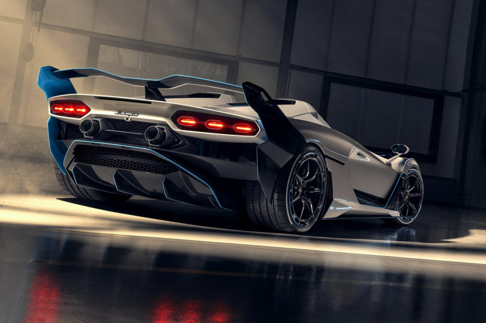 Lamborghini SC20 có cánh gió đuôi cỡ lớn Lamborghini SC20 có cánh gió đuôi cỡ lớn