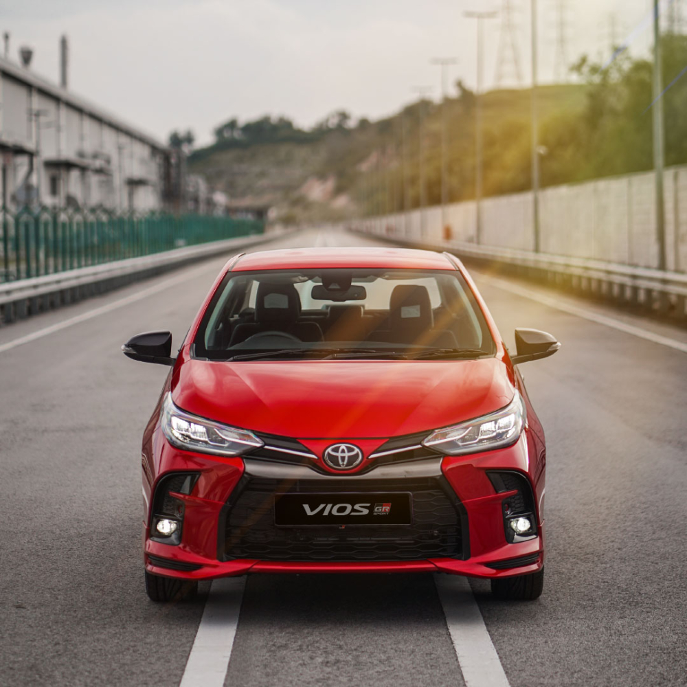Cận cảnh đầu xe của Toyota Vios GR-S 2021