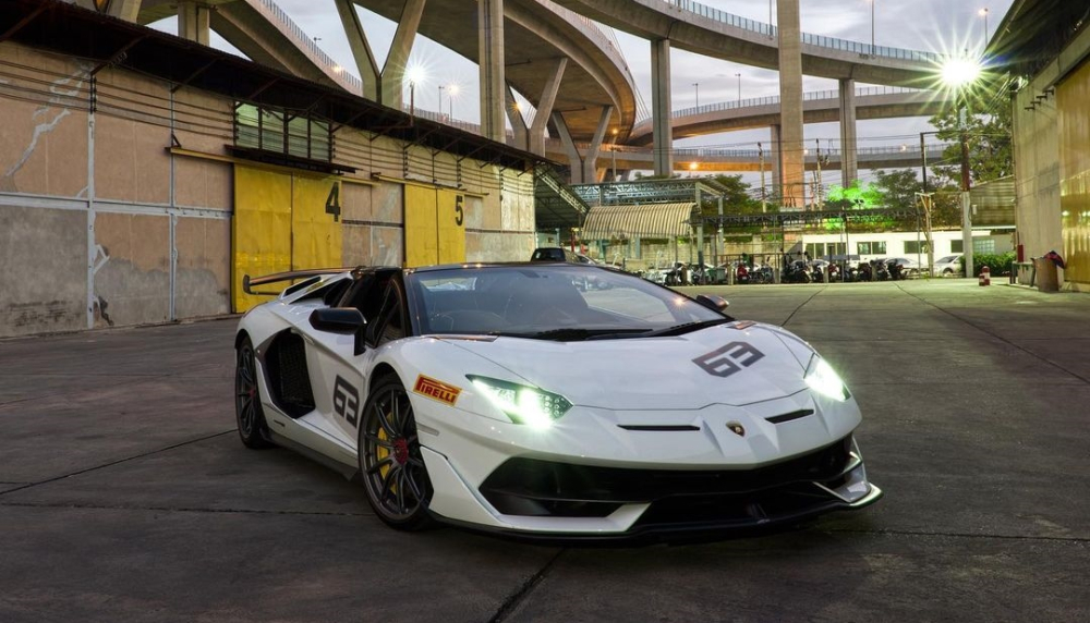 V&agrave; hiện xe đ&atilde; được trang tr&iacute; th&ecirc;m con số 63 c&aacute; t&iacute;nh