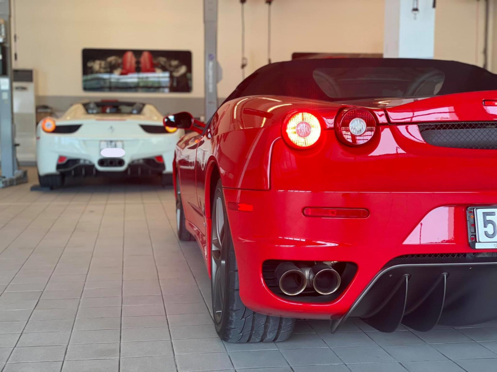 Chiếc Ferrari F430 Spider được trang bị ống xả độ của FI
