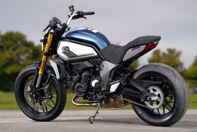 Thuộc phân khúc naked bike hạng trung, CFMoto CLX700 sẽ cạnh tranh với Yamaha MT-07
