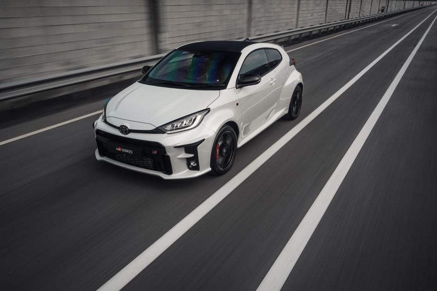 Toyota GR Yaris 2021 tăng tốc từ 0-100 km/h trong 5,5 gi&acirc;y