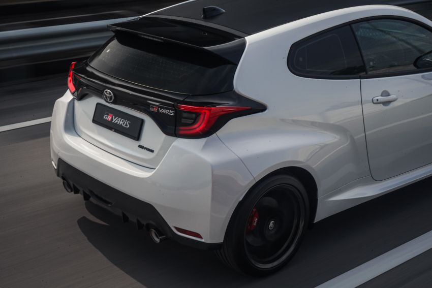 C&aacute;nh gi&oacute; mui của Toyota GR Yaris 2021