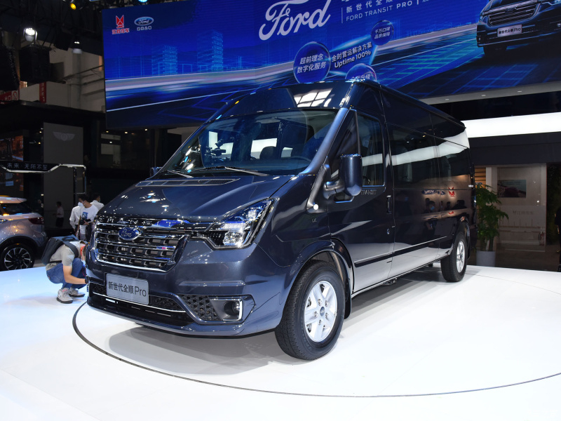 Ford Transit Pro 2021 tr&igrave;nh l&agrave;ng tại thị trường Trung Quốc
