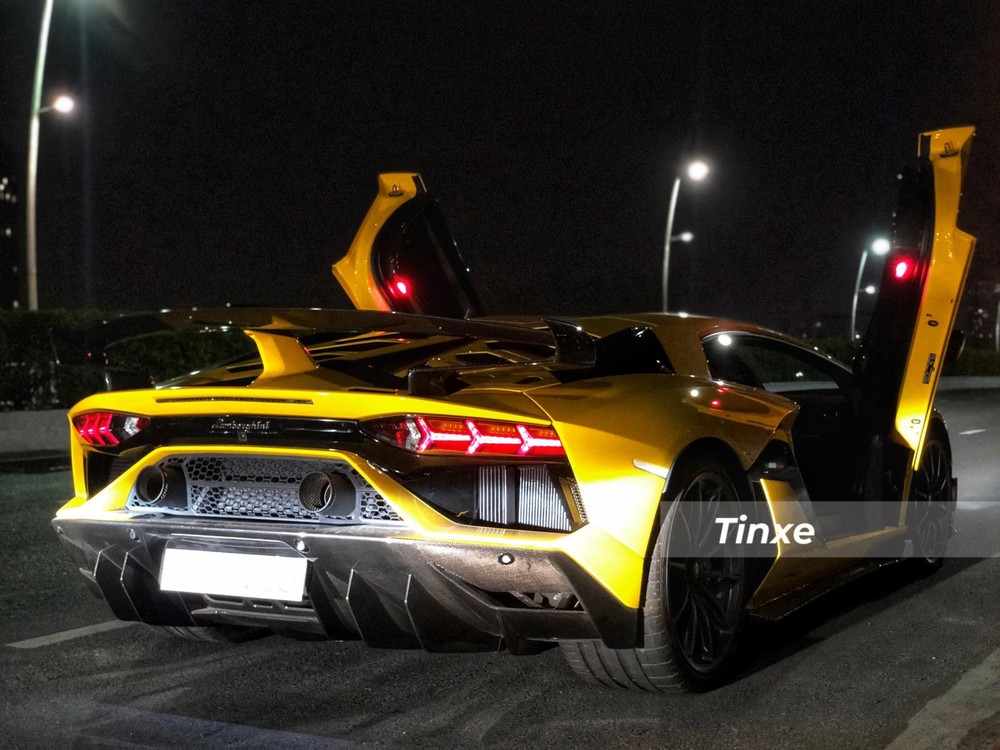 Lamborghini Aventador SVJ thứ 2 về Việt Nam c&oacute; m&agrave;u sơn v&agrave;ng