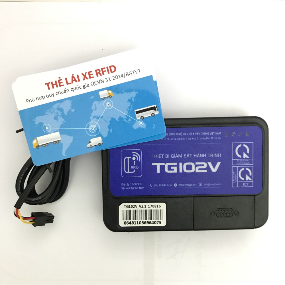 Bộ định vị ô tô hợp chuẩn bao gồm thẻ lái xe để nhận diện người lái xe. Bộ định vị ô tô hợp chuẩn bao gồm thẻ lái xe để nhận diện người lái xe.