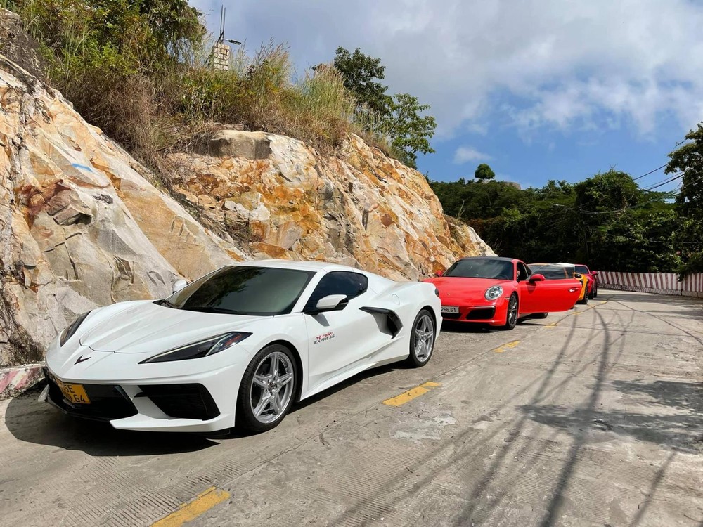 Chiếc xe thể thao Chevrolet Corvette C8 Stingray 2LT 2020 được chủ nh&acirc;n lắp biển v&agrave;ng, tức xe kinh doanh vận tải