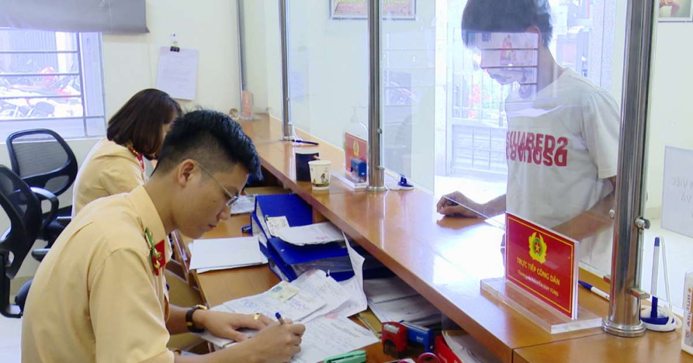Thủ tục cấp lại biển số xe máy đơn giản. Thủ tục cấp lại biển số xe máy đơn giản.