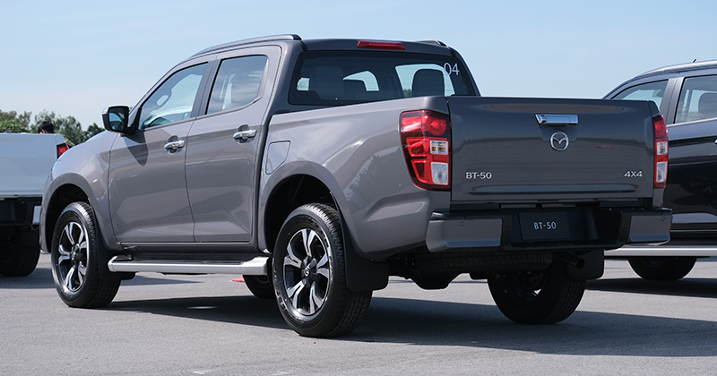 Thiết kế đằng sau của Mazda BT-50 2021