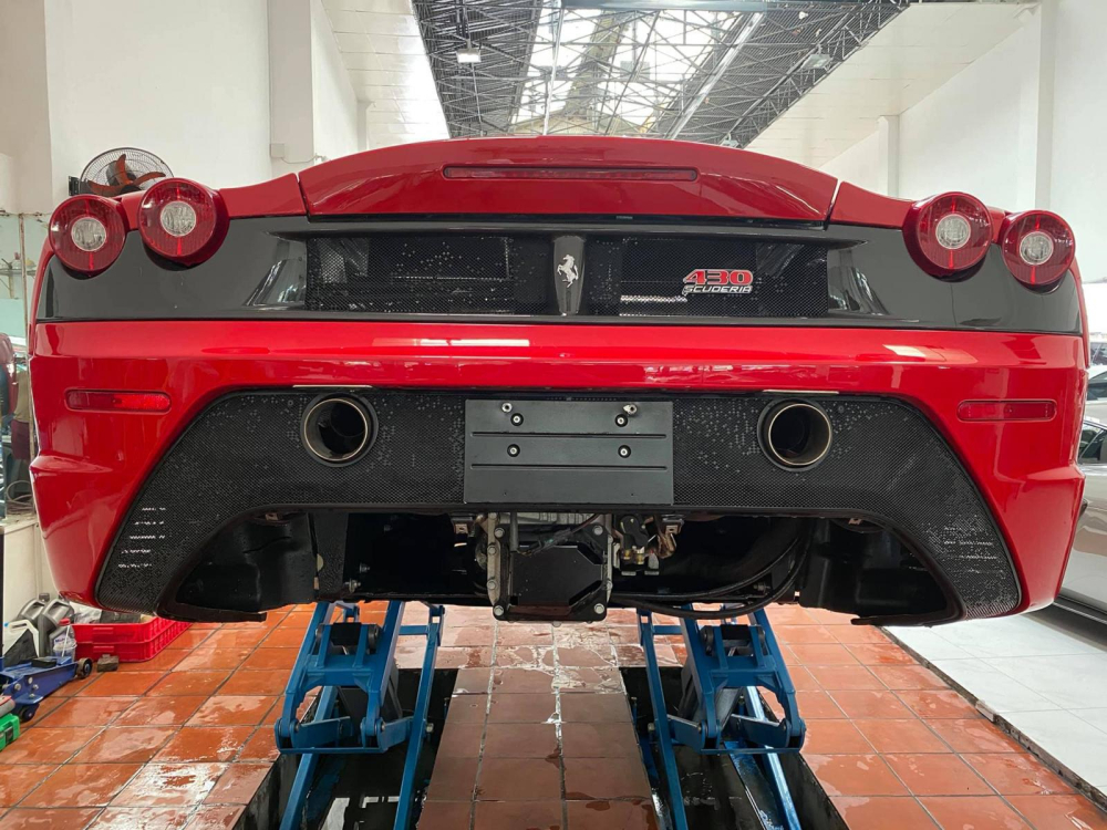 Thiết kế phần đuôi của siêu xe Ferrari 430 Scuderia Thiết kế phần đuôi của siêu xe Ferrari 430 Scuderia
