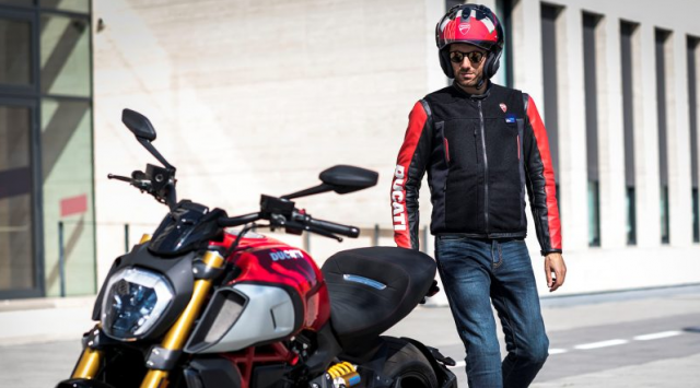 Mẫu áo bảo hộ mới được Ducati giới thiệu có túi khí Mẫu áo bảo hộ mới được Ducati giới thiệu có túi khí