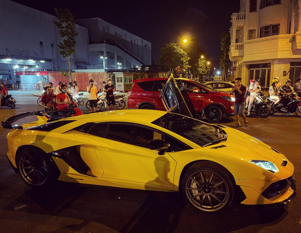 Trên toàn thế giới chỉ có 900 chiếc siêu xe Lamborghini Aventador SVJ được sản xuất Trên toàn thế giới chỉ có 900 chiếc siêu xe Lamborghini Aventador SVJ được sản xuất