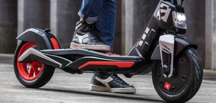 Mẫu xe điện Aprilia eSR1 ra mắt tại Châu Âu