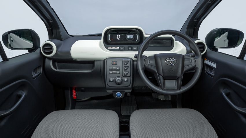 Toyota C+pod không có màn hình thông tin giải trí