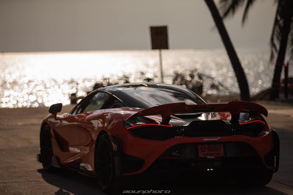  Hiện kh&ocirc;ng r&otilde; l&agrave; c&oacute; đại gia Việt n&agrave;o đ&atilde; đủ m&aacute;u để l&ecirc;n kế hoạch mang về nước 1 trong 765 chiếc si&ecirc;u xe McLaren 765LT được sản xuất hay kh&ocirc;ng nhưng đại gia Th&aacute;i Lan đ&atilde; c&oacute; 8 suất mua si&ecirc;u xe giới hạn McLaren 765LT v&agrave; &iacute;t nhất 2 chiếc đ&atilde; về đến nước n&agrave;y.