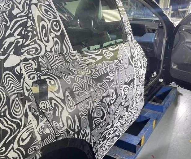 Ford Mondeo mới sẽ có tay nắm cửa có thể bật lên, thụt xuống