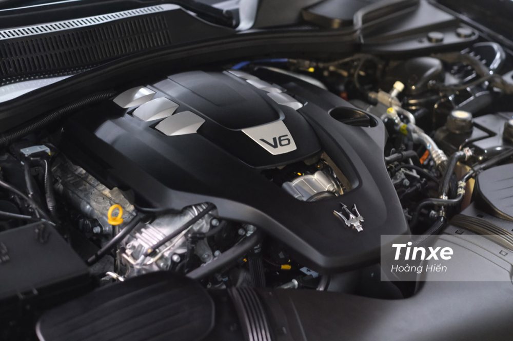 Cung cấp sức mạnh cho Maserati Ghibli Ribelle là khối động cơ V6