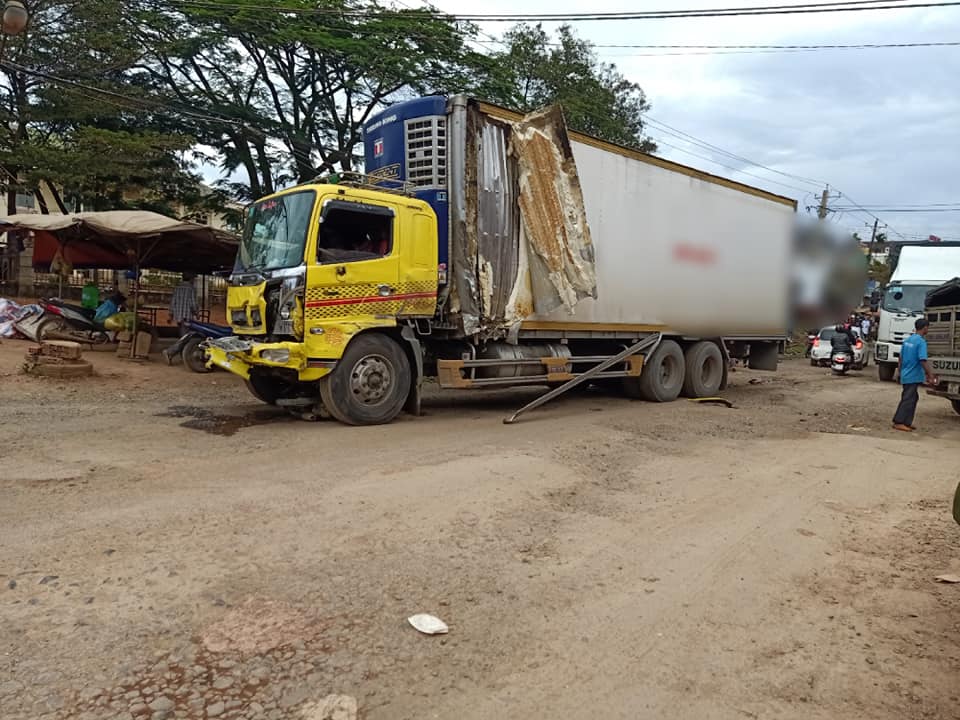 Chiếc ô tô tải gây tai nạn